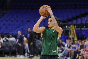 无力回天！罗林斯15中10空砍25分5板6助 三分6中4